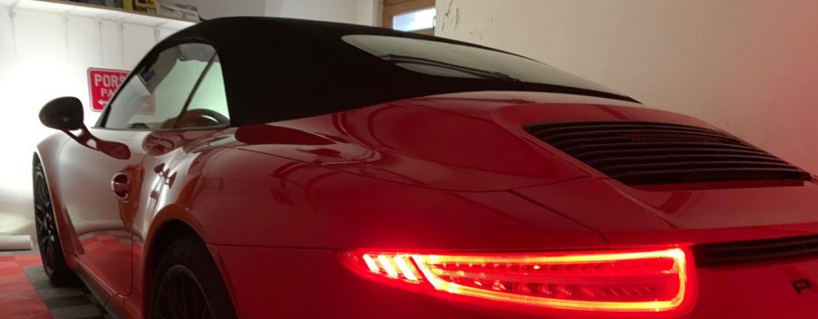 porsche rouge assure stocker garage bann